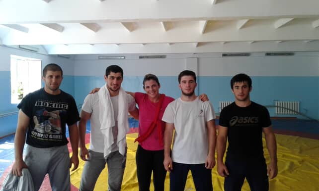 Keila com colegas de treino