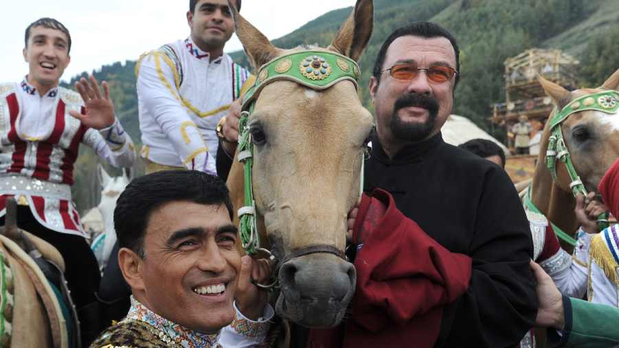 Steven Seagal, marcando presença no evento